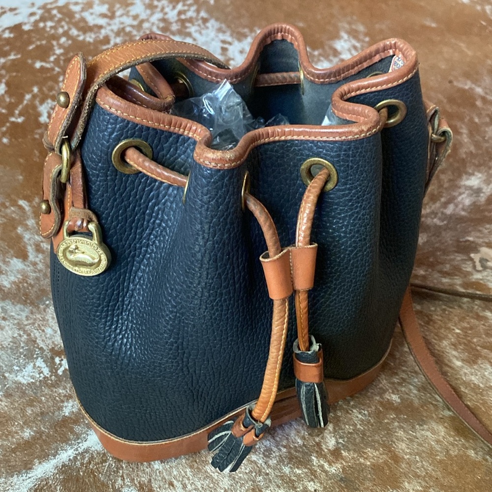 Dooney & Bourke Leather Bucket crossbody - Picture 5 of 15